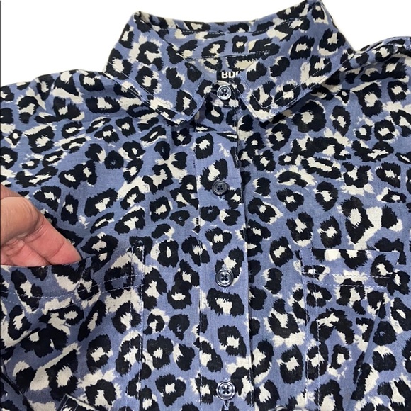 BDG Leopard Print Button Down Shirt - Picture 8 of 16